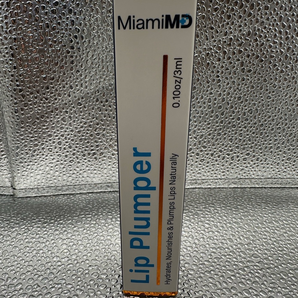 MiamiMD Lip Plumper 0.10oz/3ml hydrates‎ nourishes lips naturally AA